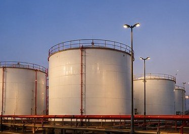 Storage tanks at a bulk terminal facility